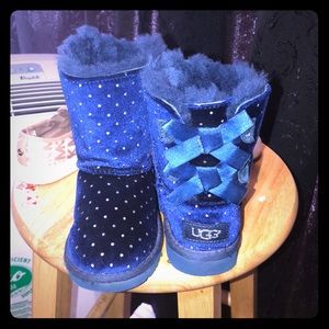 Toddler Ugg’s bailey bows